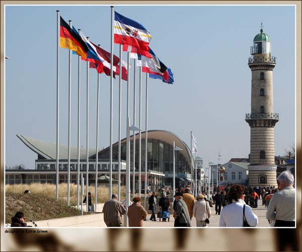 Warnemünde Teepott und Leuchtturm