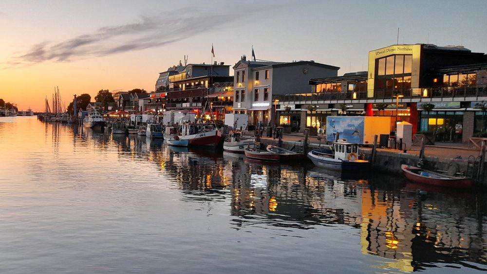 Warnemünde  -  Tschüß - Morgen geht`s wieder heim ... 