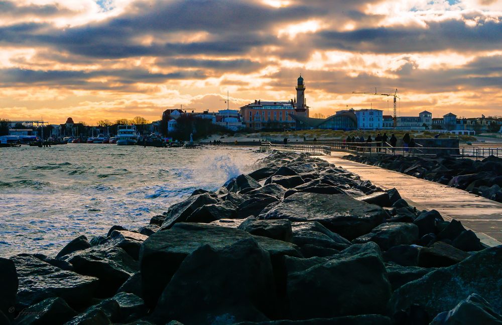 Warnemünde von der Mole