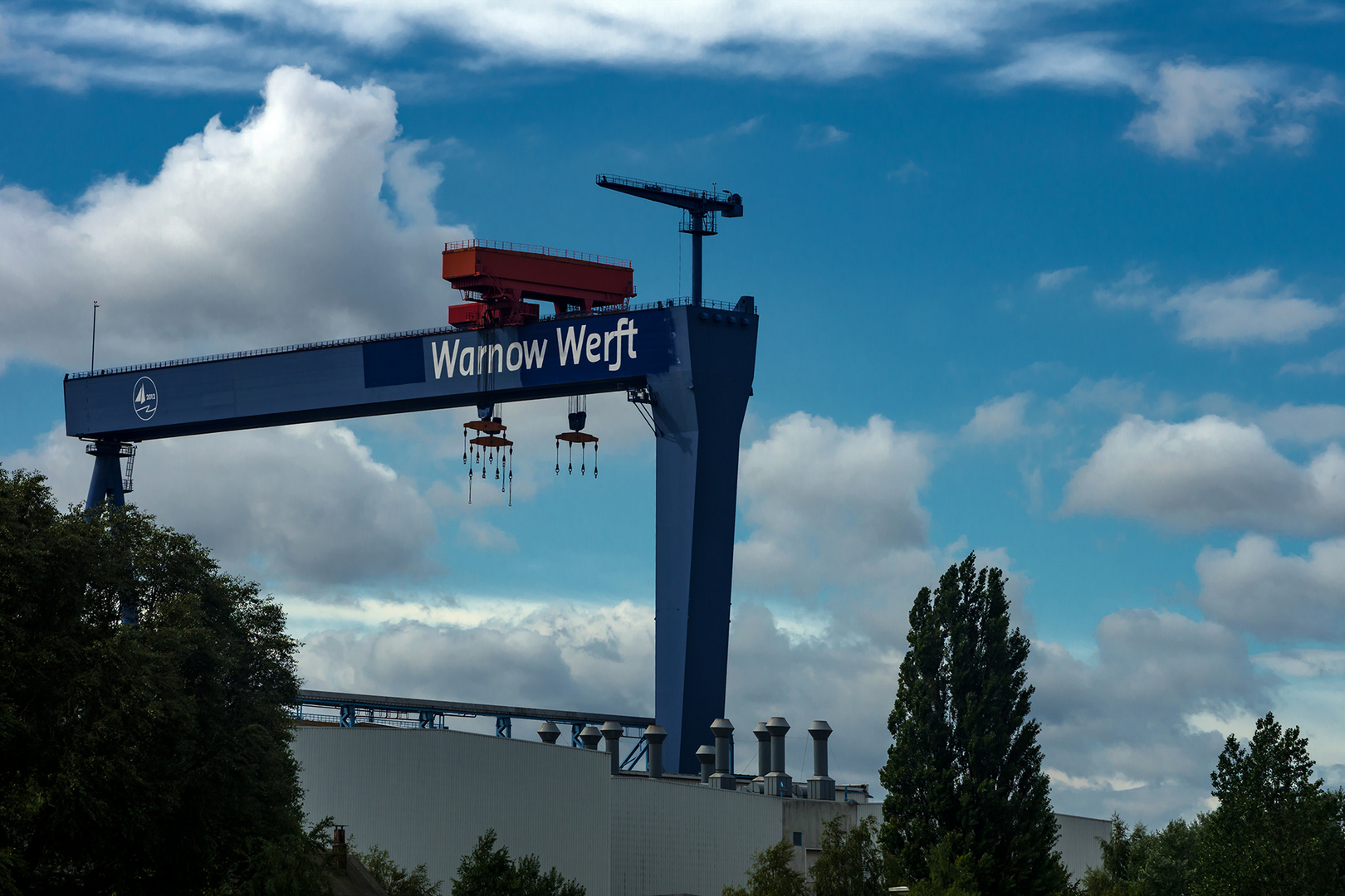 Warnow Werft ...