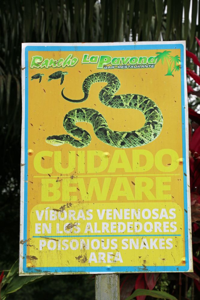 Warnschild im Tortuguero Nationalpark