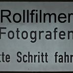 Warnschild Rollfilmer