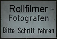 Warnschild Rollfilmer