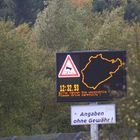 Warnschild vor der Nordschleife