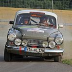 Wartburg 312 mit Lampenbaum