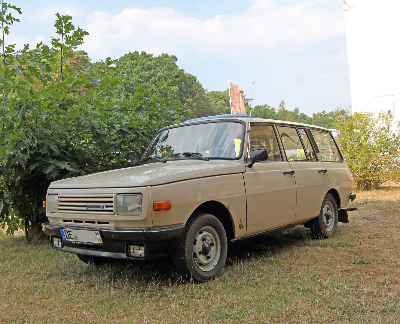 Wartburg tourist 353 W -1-