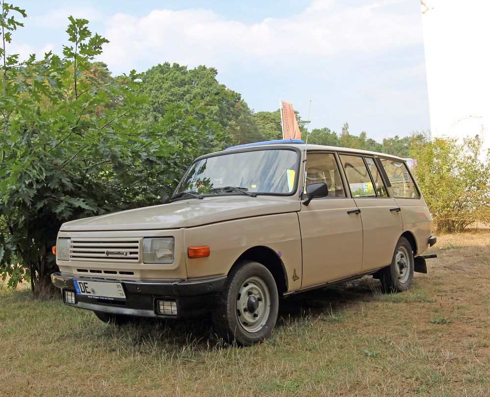 wartburg 353 w tourist