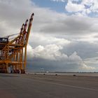 Warten auf Arbeit im Containerterminal Bremerhaven