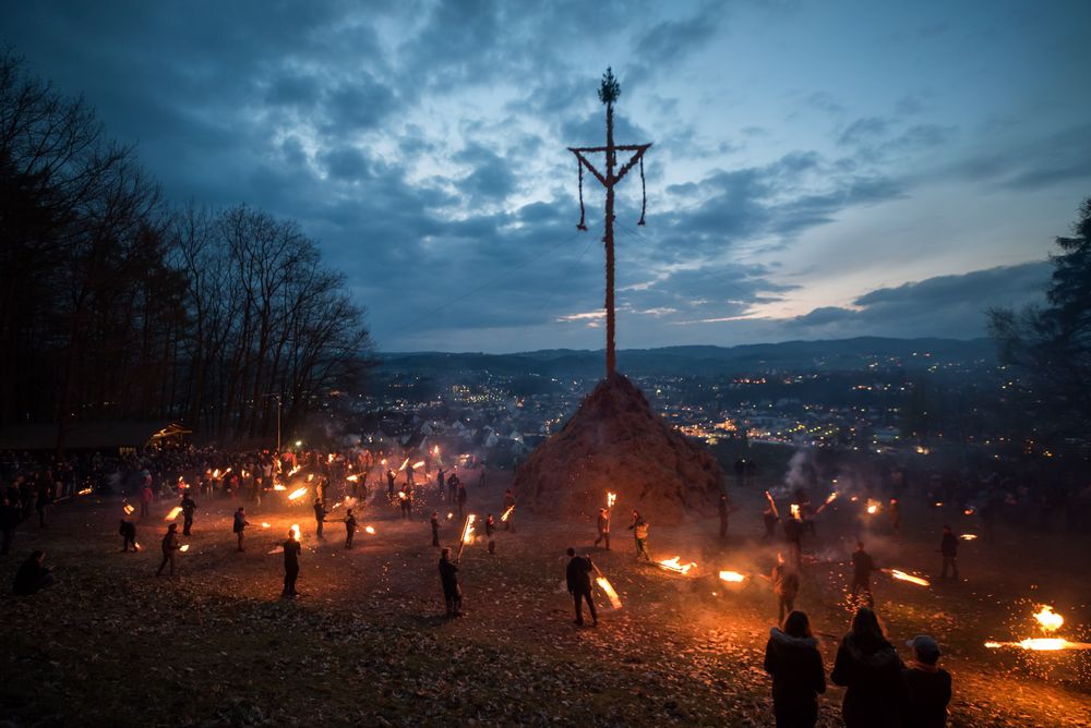 warten auf das Startsignal von der Kirche