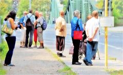 warten auf den Bus (Glienicker Brücke)