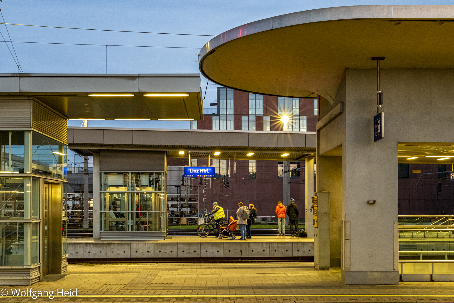 Warten auf den Lift: