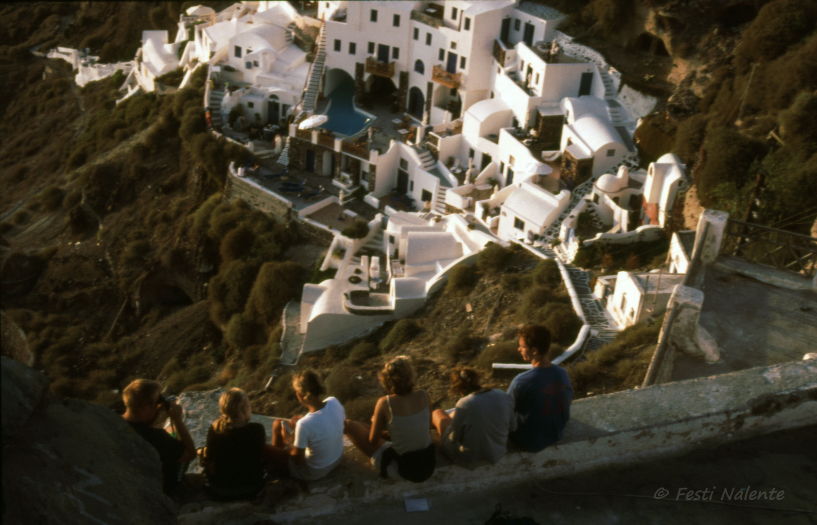 Warten auf den Sonnenuntergang in Oia