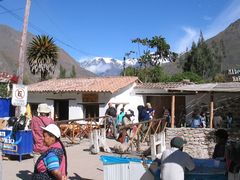 Warten auf den Zug gen Macchu Picchu