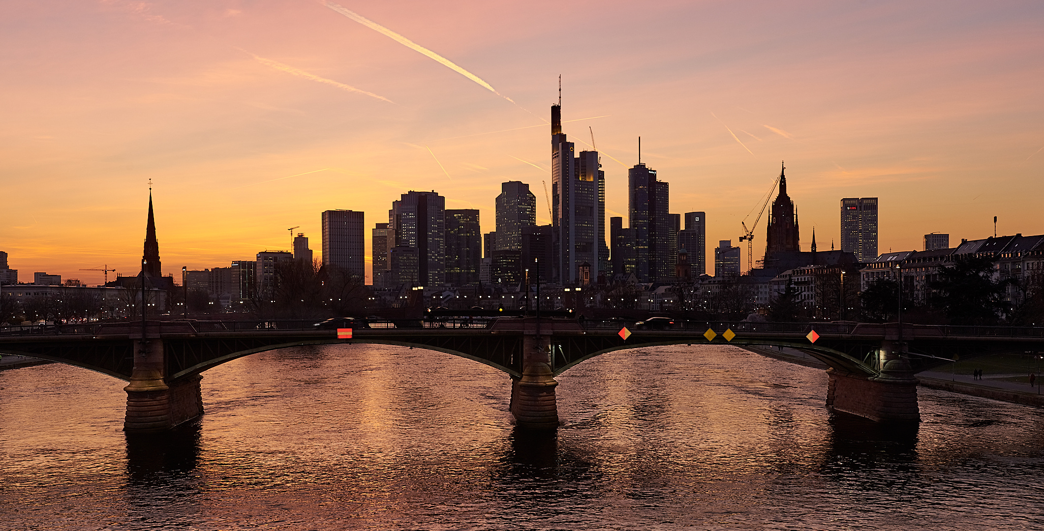 Warten auf die blaue Stunde, das Wetter hätte bei unserer Fototour besser nicht sein können.