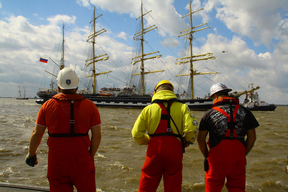 Warten auf die Krusenstern /Sail 2010