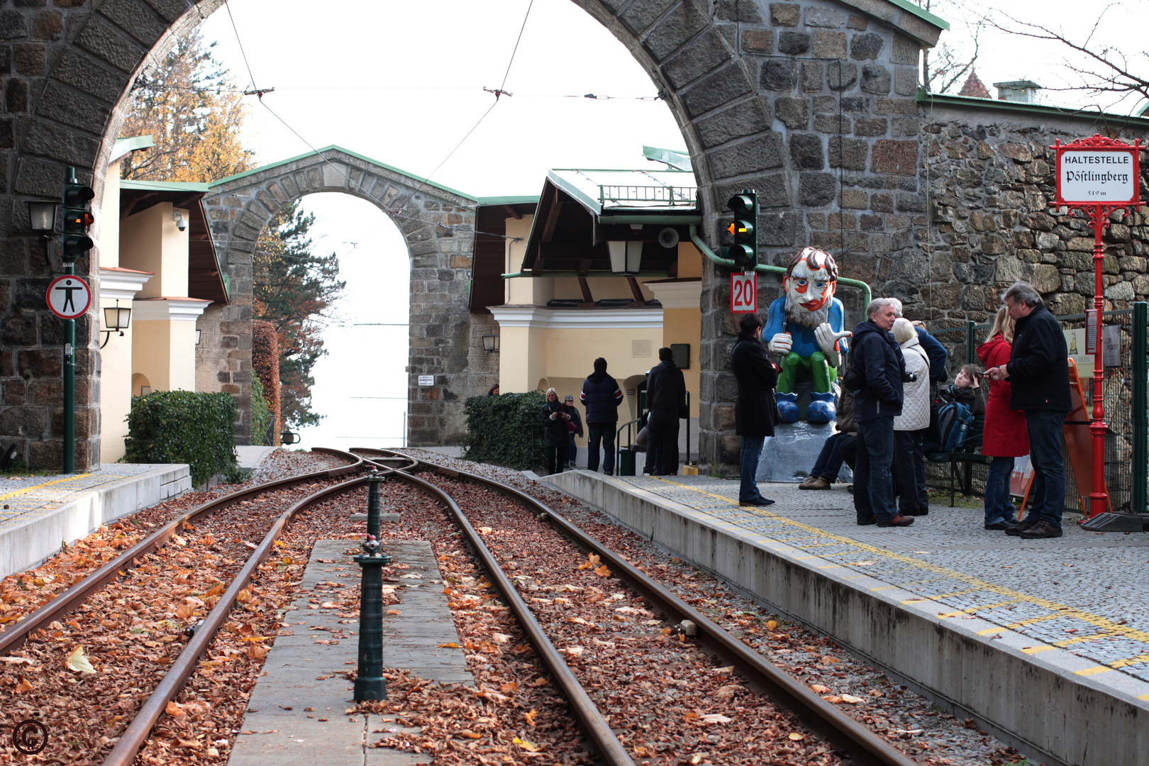 Warten auf die Pöstlingbergbahn