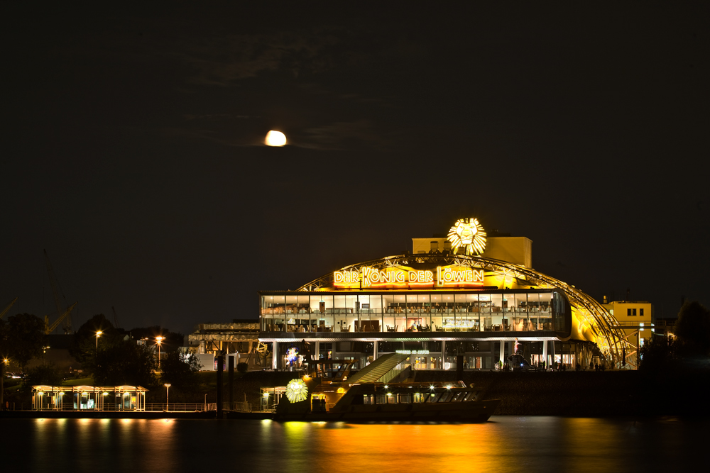 Warten auf die QM2 ...