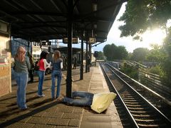 Warten auf die S-Bahn