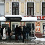 Warten auf die Straßenbahn (5)