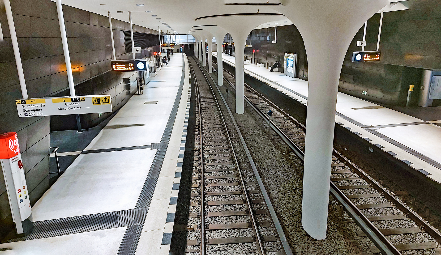 warten auf die U-Bahn