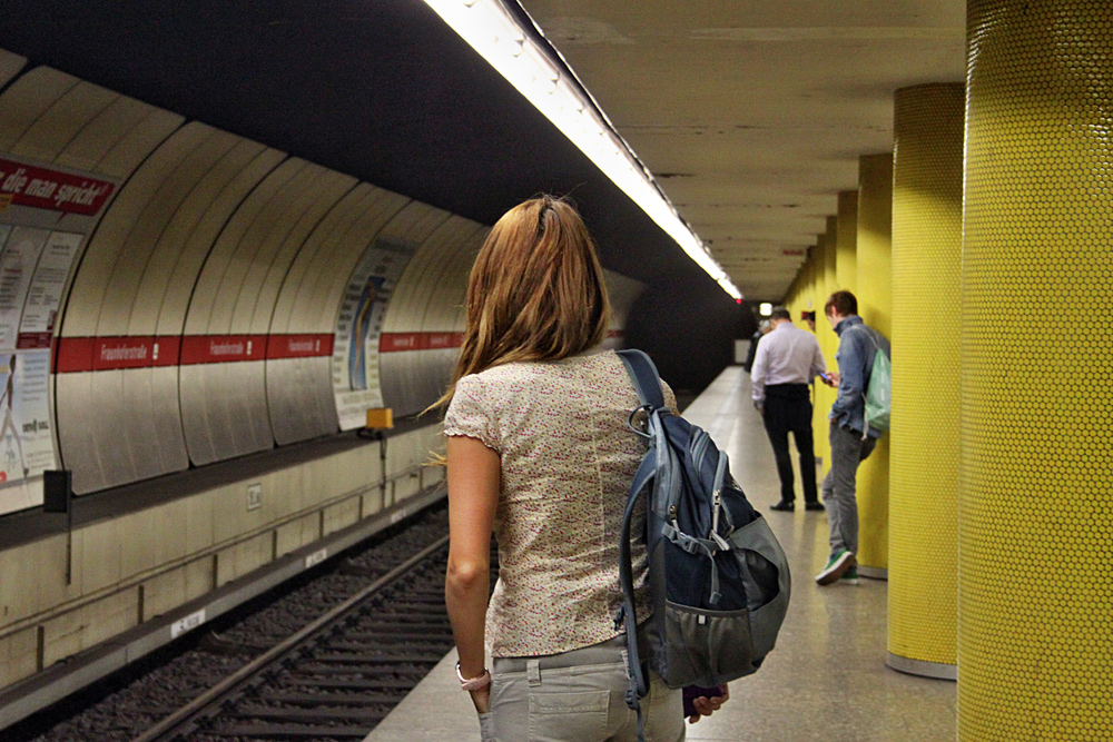 warten auf die U-Bahn