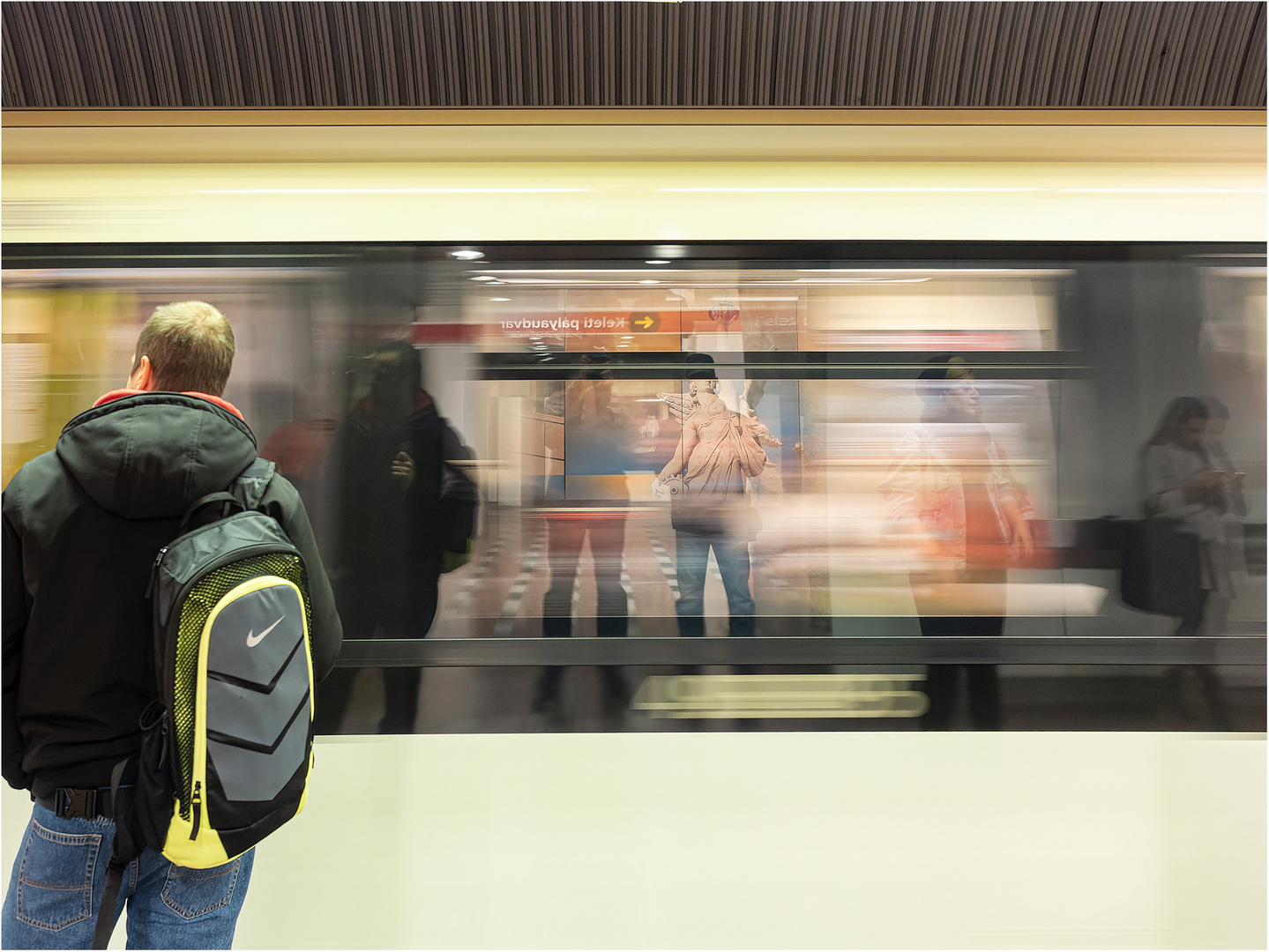 Warten auf die U-Bahn