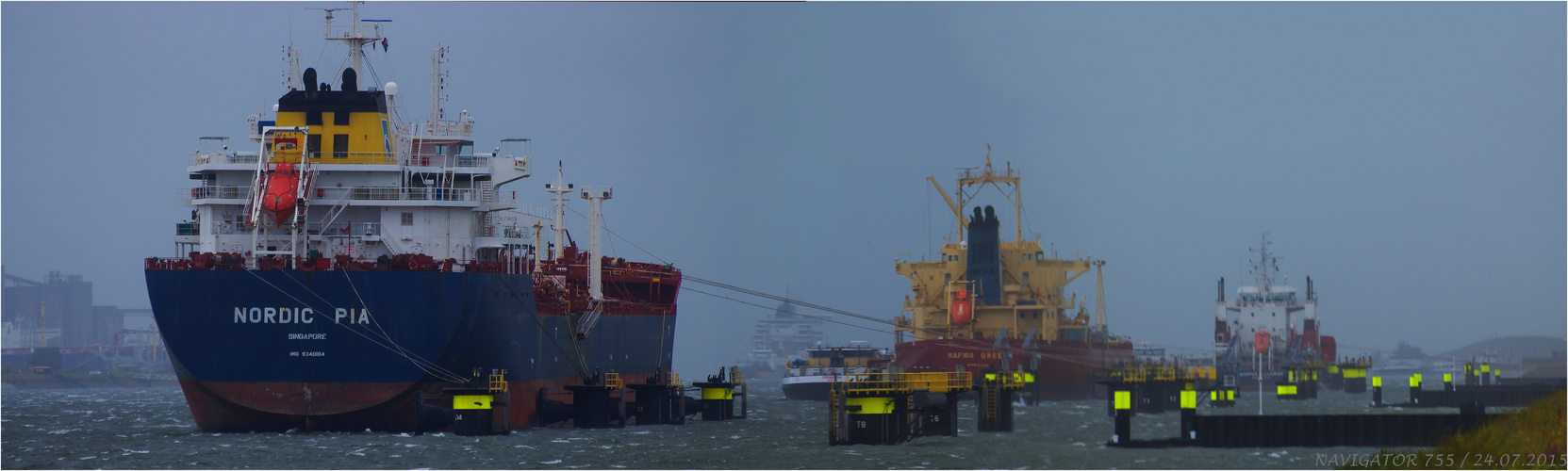 Warten bis der Sturm sich legt! / Calandkanal / Rotterdam