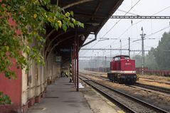 Warten im Grenzbahnhof