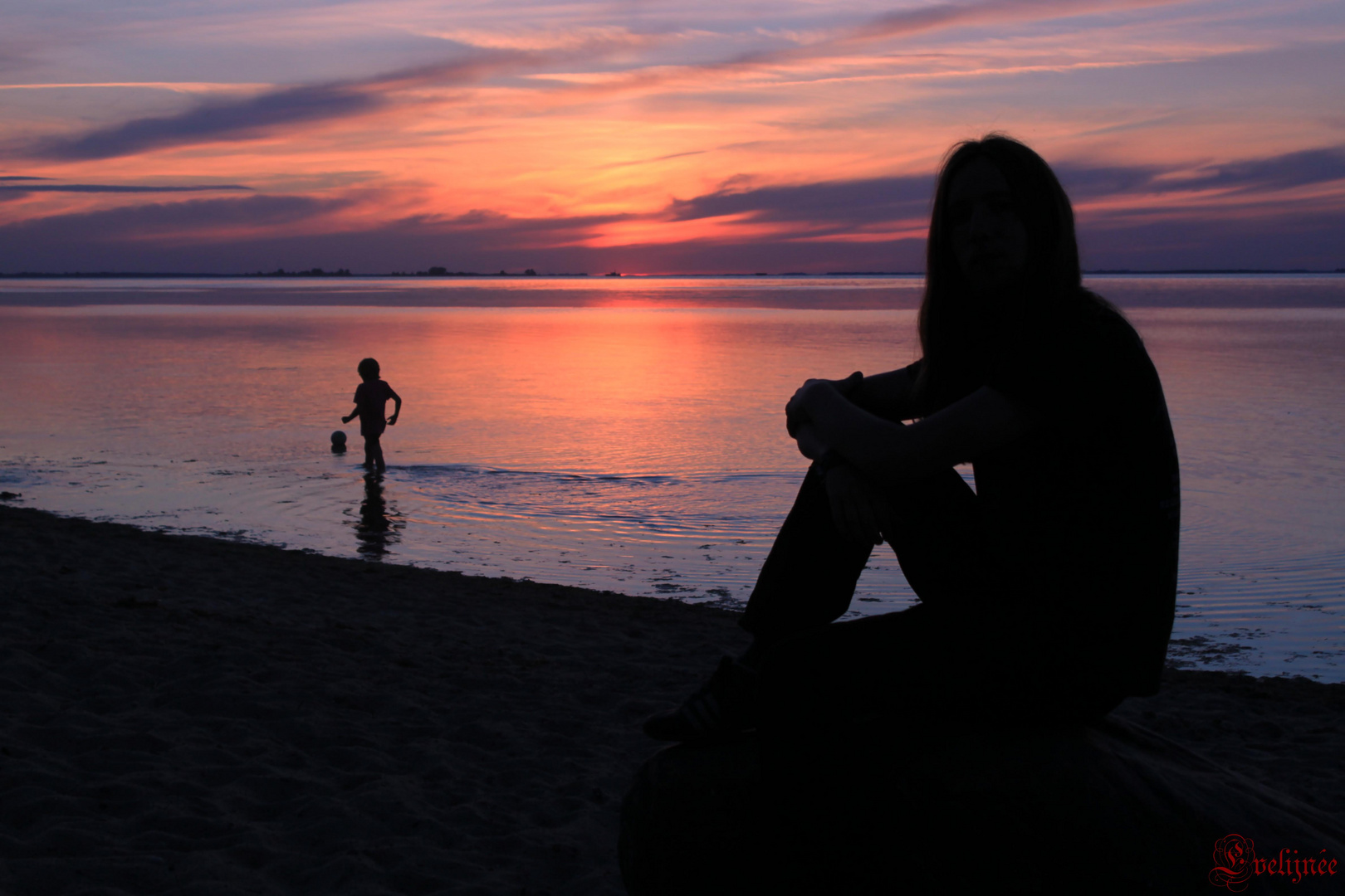 Wartend im Abendlicht