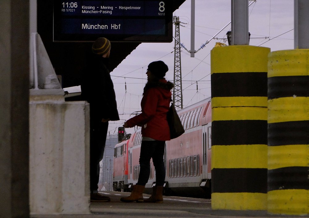 Wartezeit [Bahnraum Augsburg]