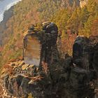 Wartturm hoch über Rathen im Basteigebiet der Sächsichen Schweiz...