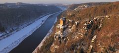 Wartturm und Elbtal flußabwärts von der Bastei aus...