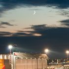 Wartungshalle im Mondlicht-DUS Airport