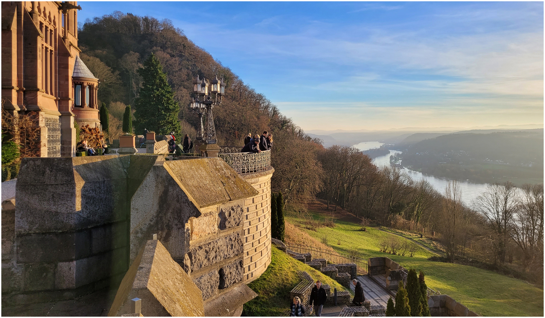 Warum ist es am Rhein so schön? (XVII)