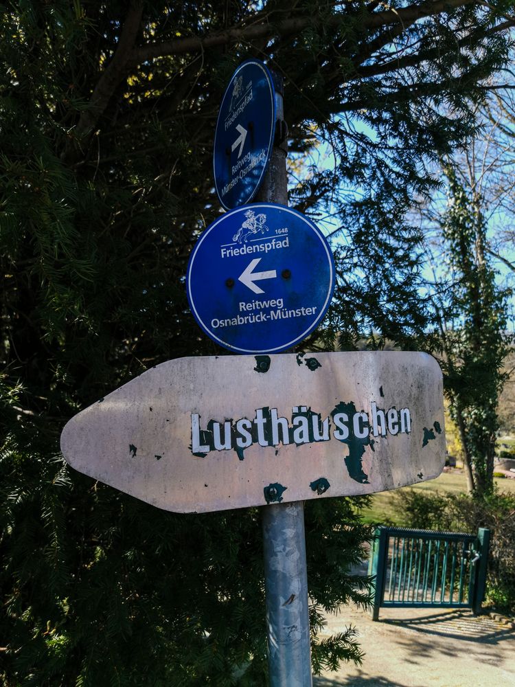 Warum müsst ihr eigentlich alle das Schild angrabschen?