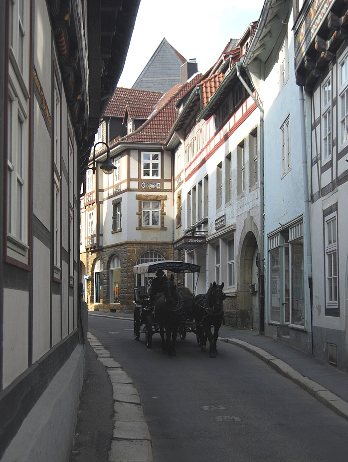 Warum zu Fuß durch Goslar ???