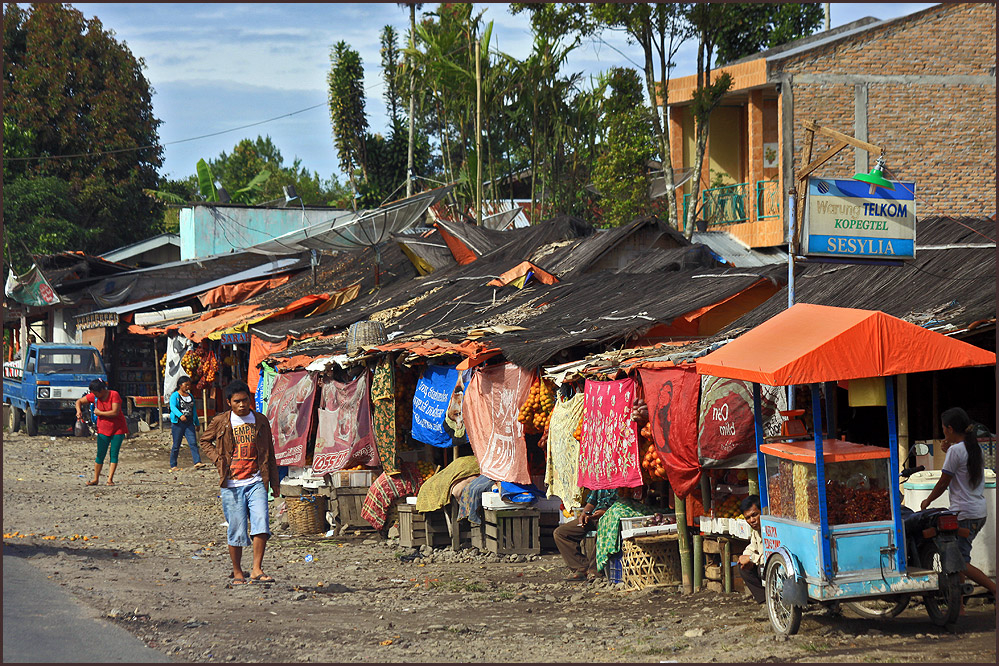 WARUNG-Rast am Sumatra-Highway