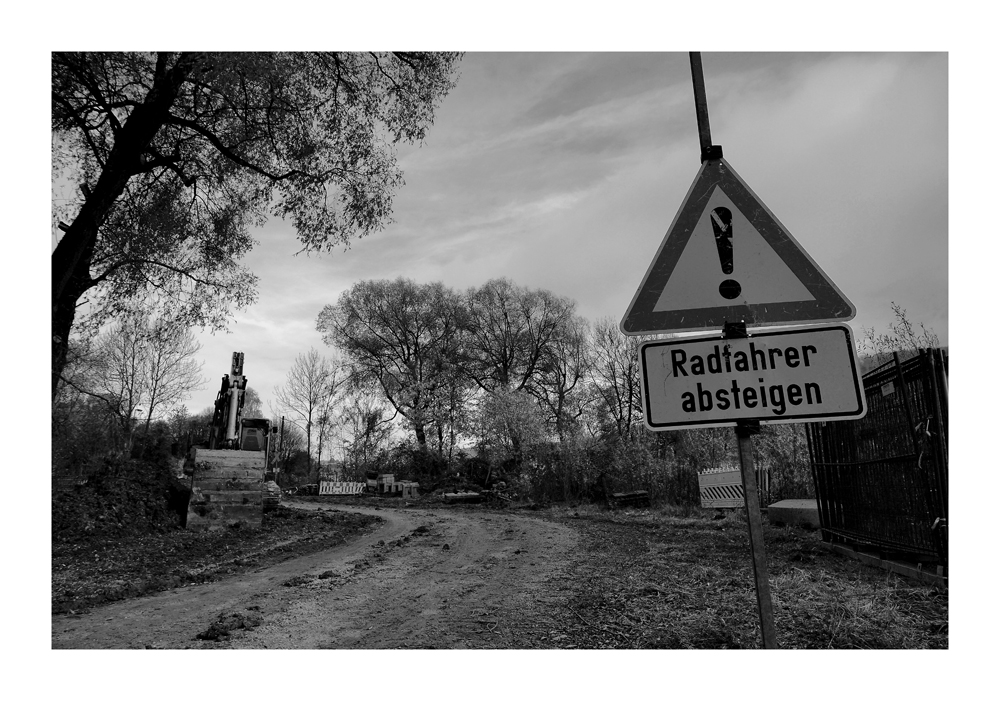 Was denn auch sonst, auf dem Radweg...