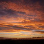 Was für ein Farbenspektakel am Himmel beim Sonnenaufgang gestern morgen.