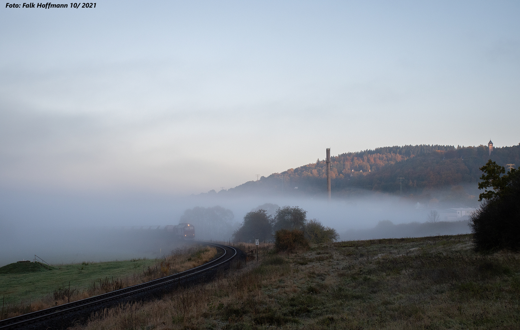 Was kommt da aus dem Morgennebel