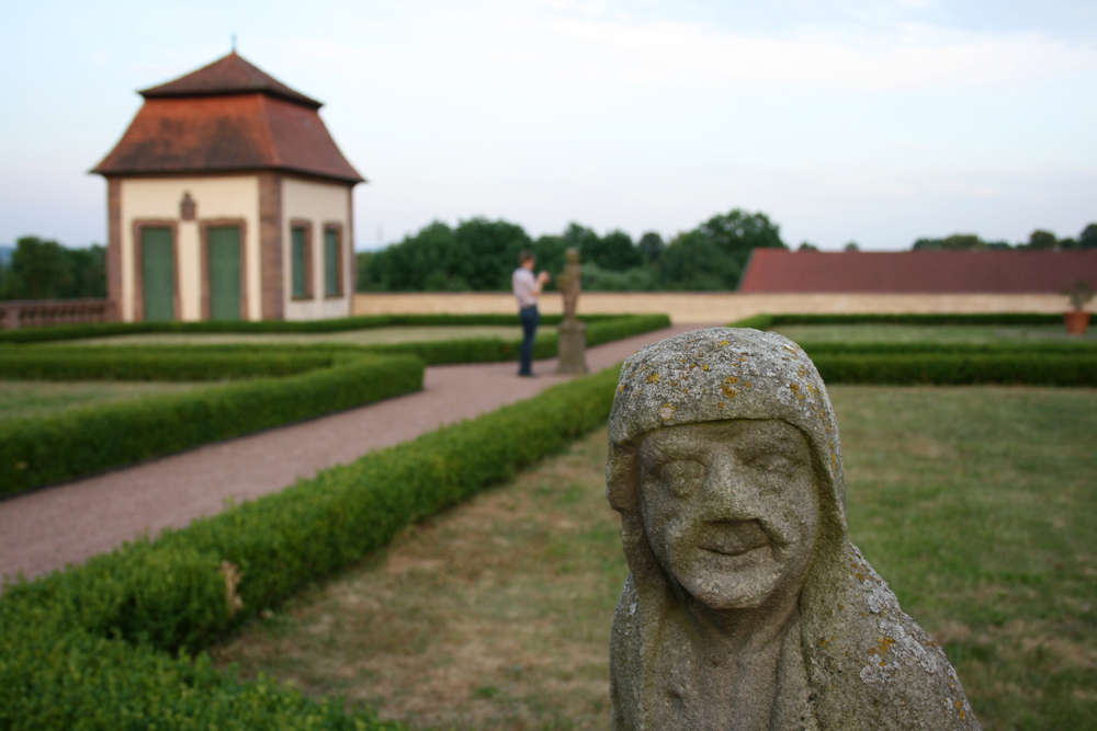 Was macht der denn da hinten?