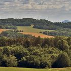 Was man von der Vitovaussicht im Böhmischen Mittelgebirge von einem Hochplateau....