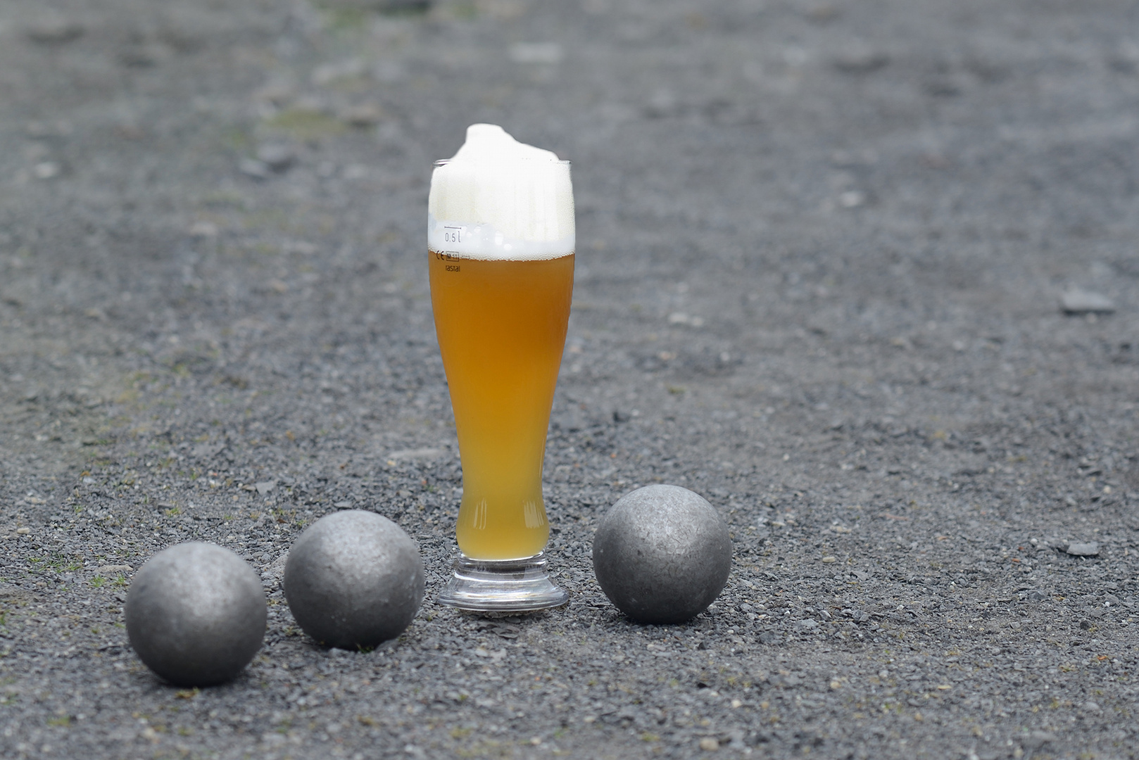 Was man zum Boule (Petanque) eben benötigt