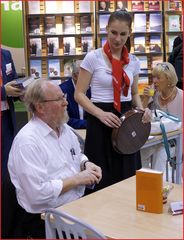 Was möchten Sie trinken, Herr Thierse?