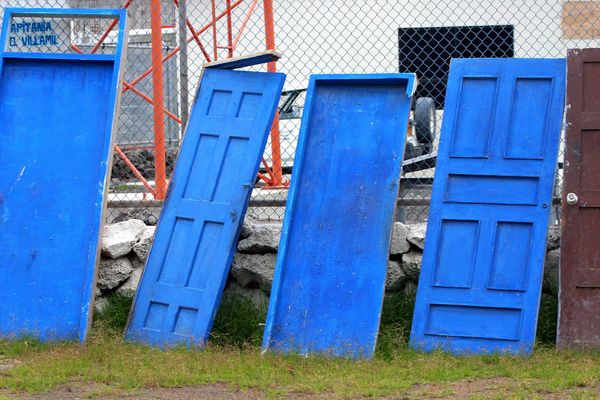 Was nicht blau ist wird blau gemacht