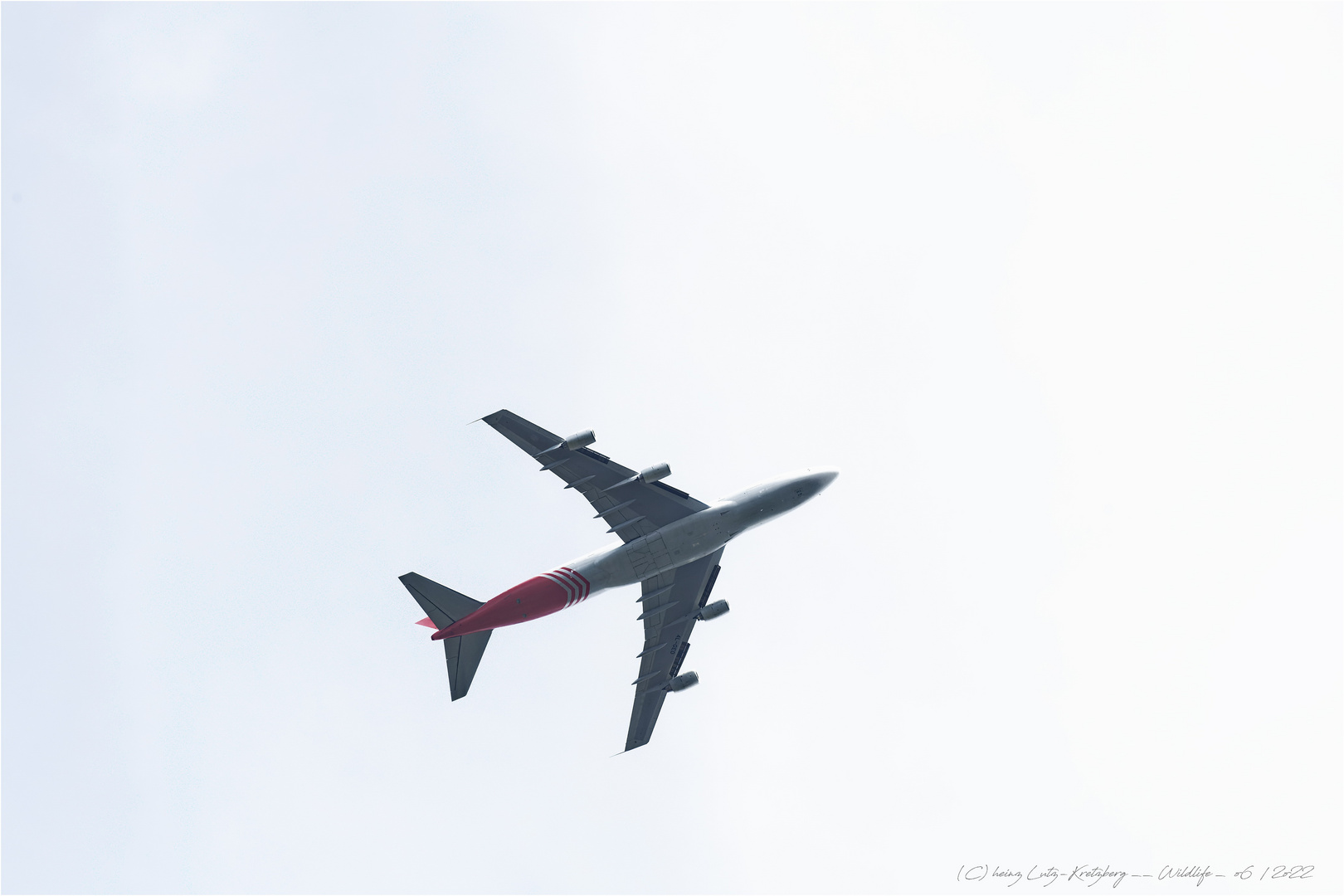 .. was sonst noch so über mich hinweg fliegt   Boeing 747-236  B  SF  4L-GEO 