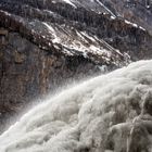 Was vom vereisten Wasserfall übrig bleibt… (Foto 2) - Ce qui reste des glaçons de la chute d'eau...