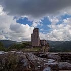 Wasgau Landschaft mit Burg Altdahn