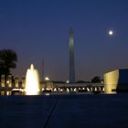 Washington Monument im "Schatten" des World War II Monuments