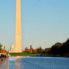 Washington Monument mit Reflection Pool und Capitol